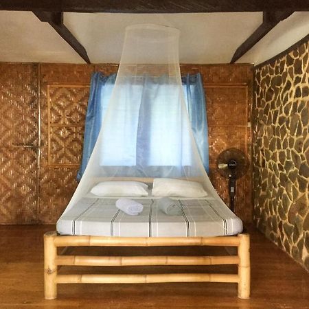 Beach House Resort And Dive Center Mambajao Extérieur photo