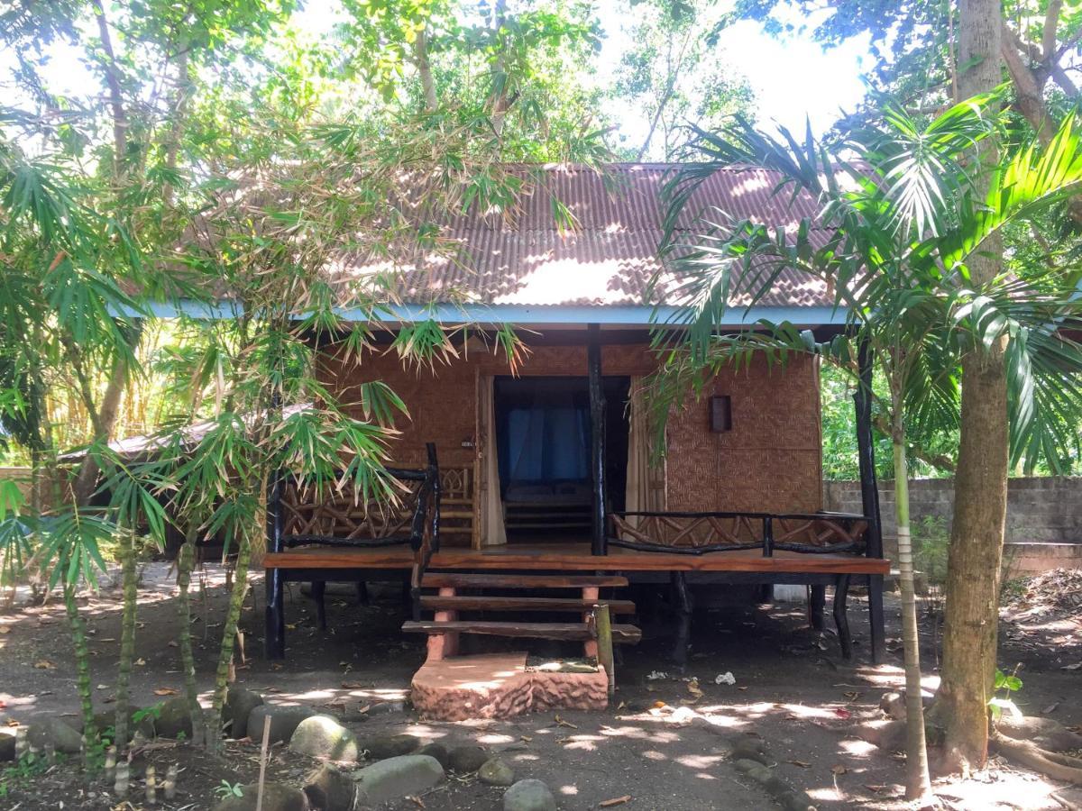 Beach House Resort And Dive Center Mambajao Extérieur photo