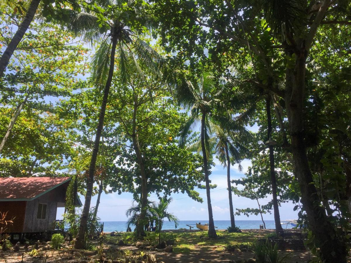 Beach House Resort And Dive Center Mambajao Extérieur photo
