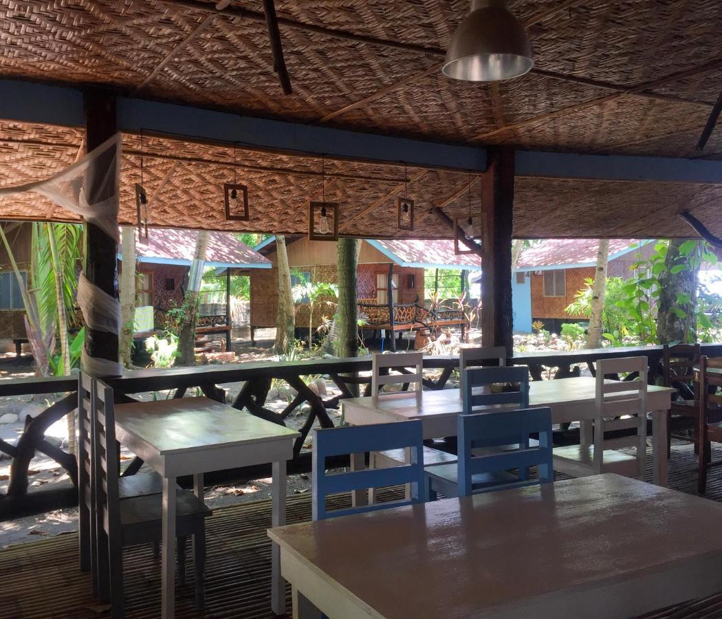 Beach House Resort And Dive Center Mambajao Extérieur photo