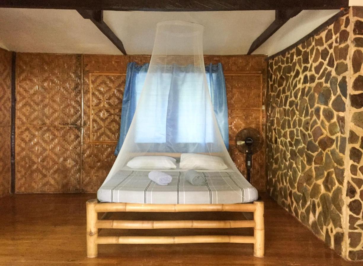 Beach House Resort And Dive Center Mambajao Extérieur photo