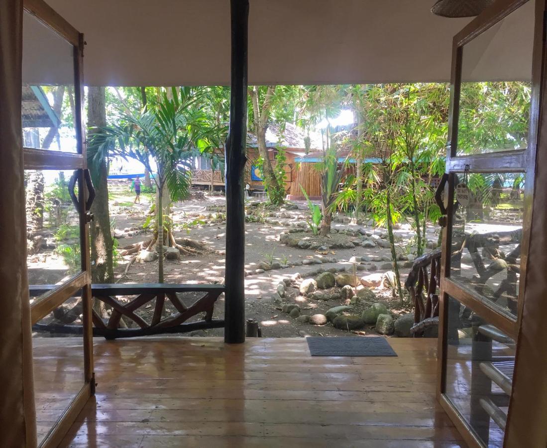 Beach House Resort And Dive Center Mambajao Extérieur photo