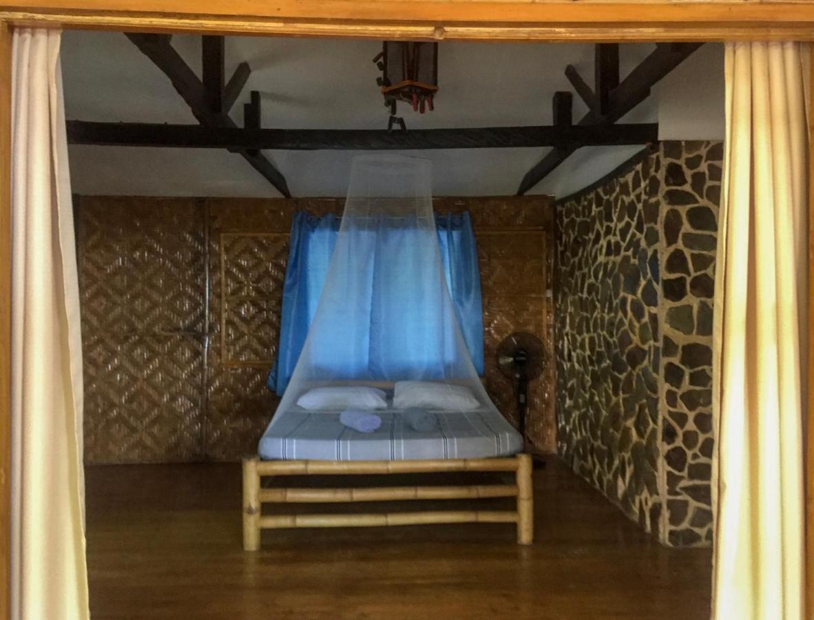 Beach House Resort And Dive Center Mambajao Extérieur photo